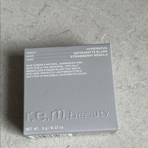 r.e.m. beauty Satin Matte Blush in Strawberry Nebula